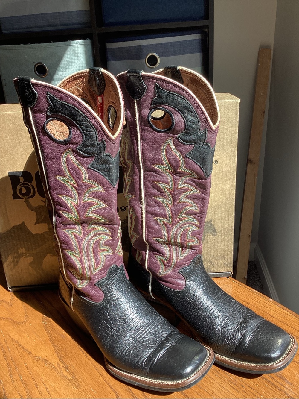 Tony Lama 10.5D model #RR1005 Black square toe 15” purple leather Western Boots